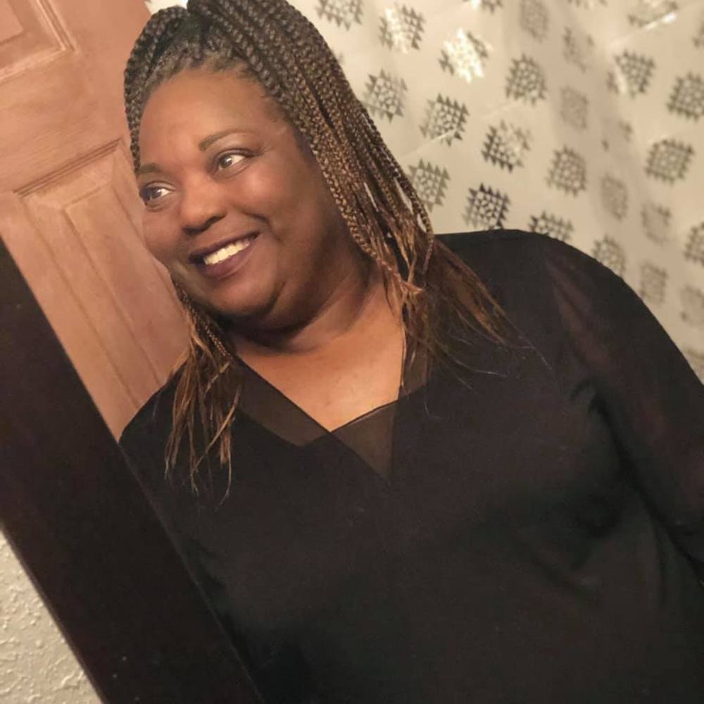 Meet your Posher, Linda